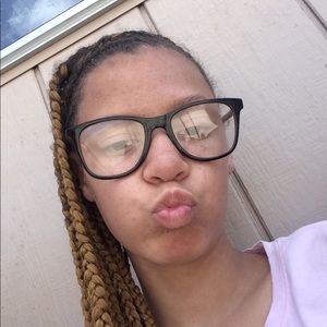 Meet your Posher, Tara